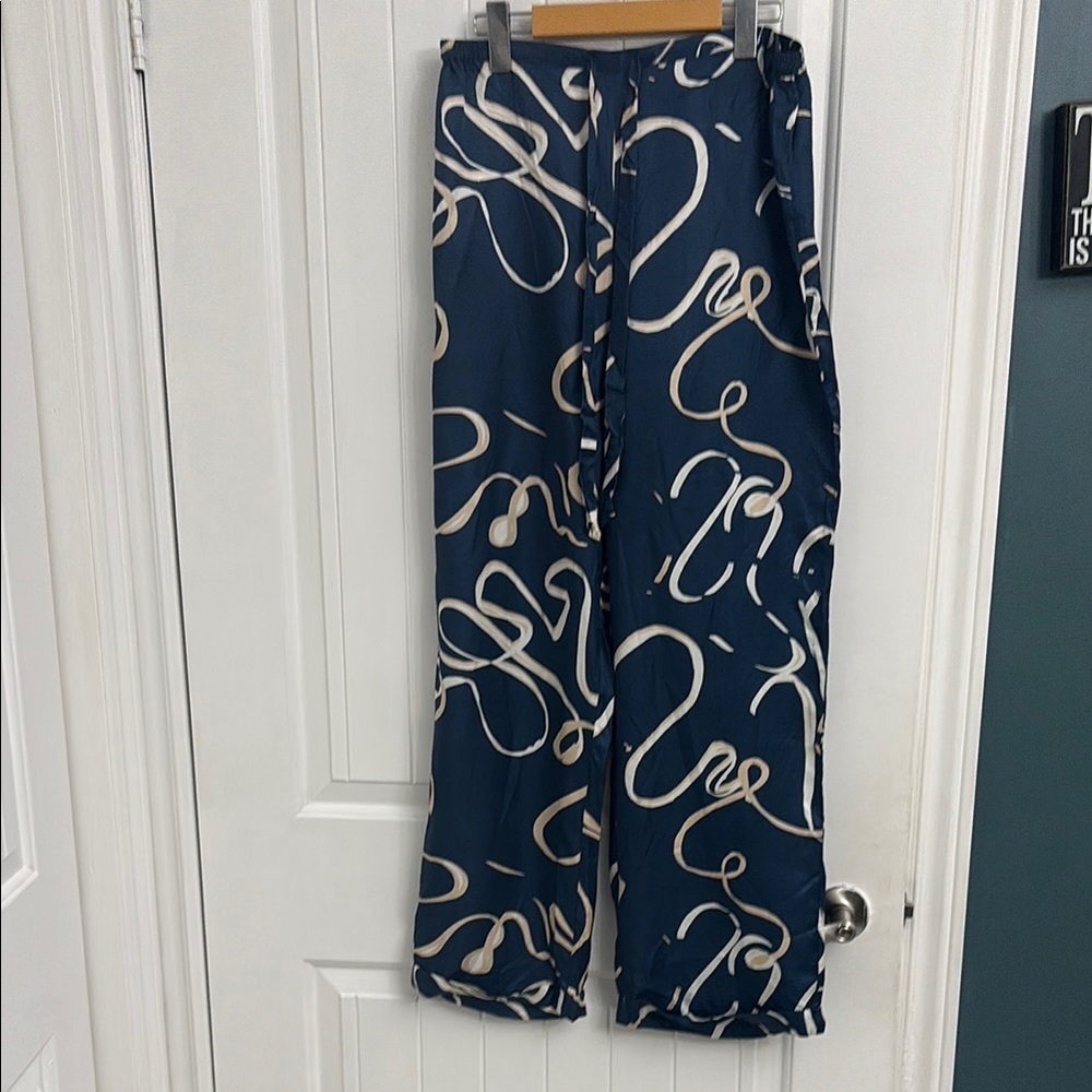 GINIA BNWOT Silk Blend Pants BNWOT